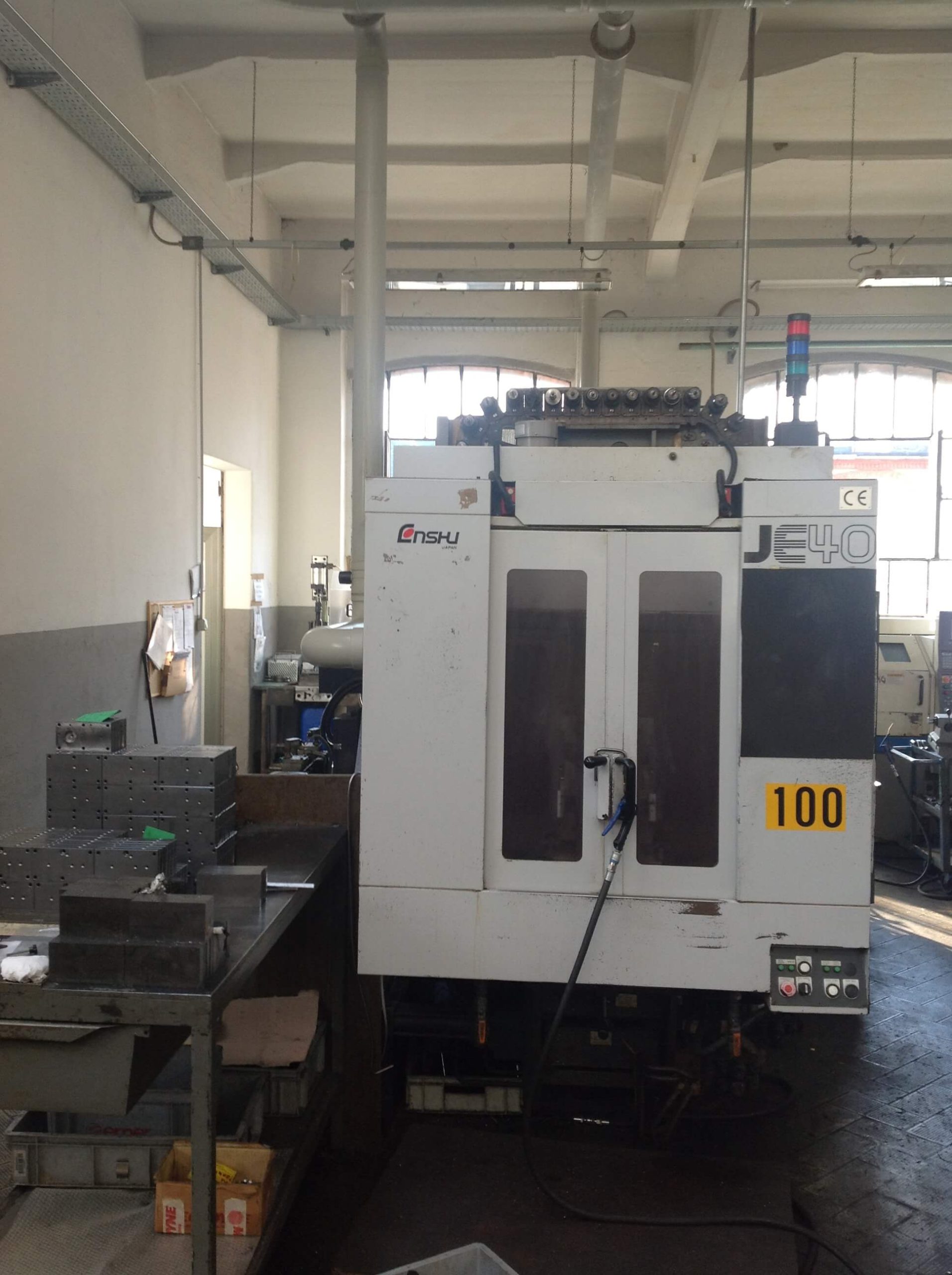 Centro di lavoro orizzontale ENSHU JE40