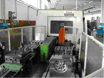 Centro di lavoro orizzontale MAZAK H15/A