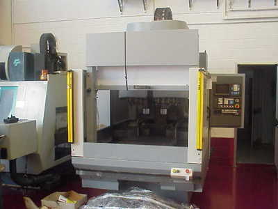 Centro di lavoro verticale CHIRON DZ 12 W