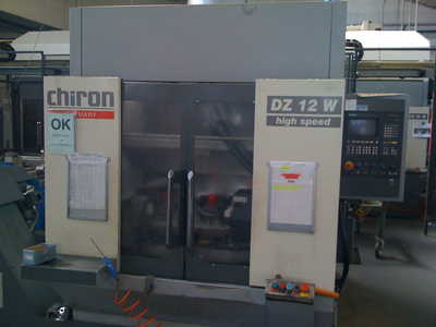 Centro di lavoro verticale CHIRON DZ 12 W