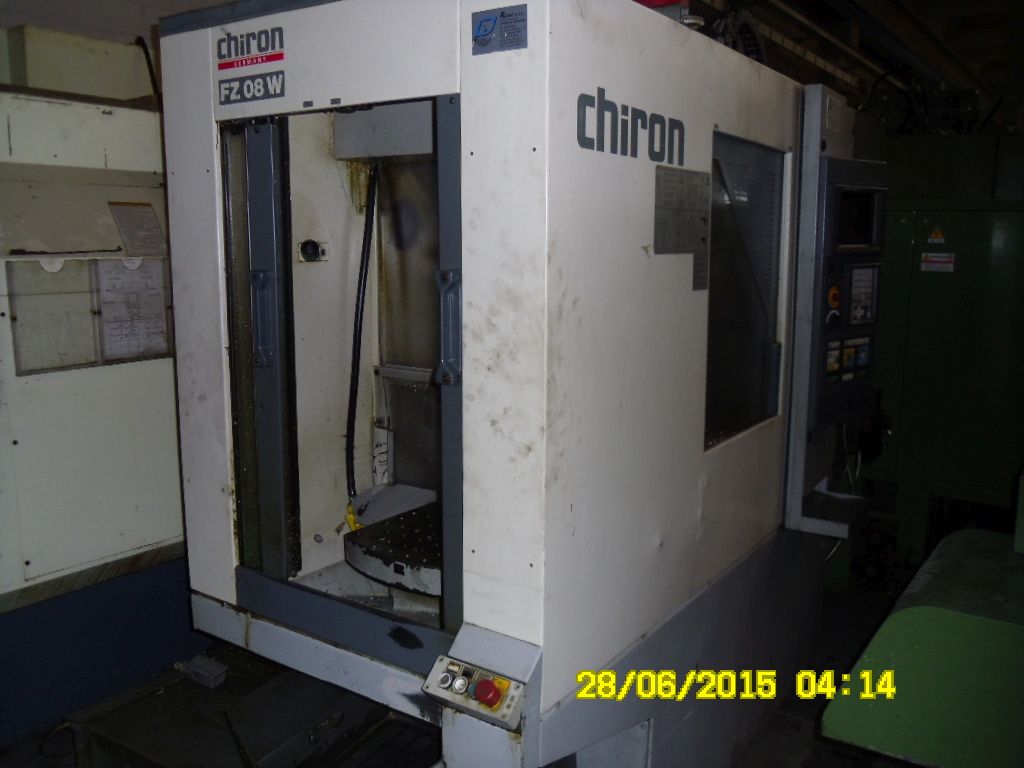 Centro di lavoro verticale CHIRON FZ 08W