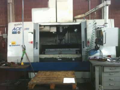 Centro di lavoro verticale DAEWOO ACE V600
