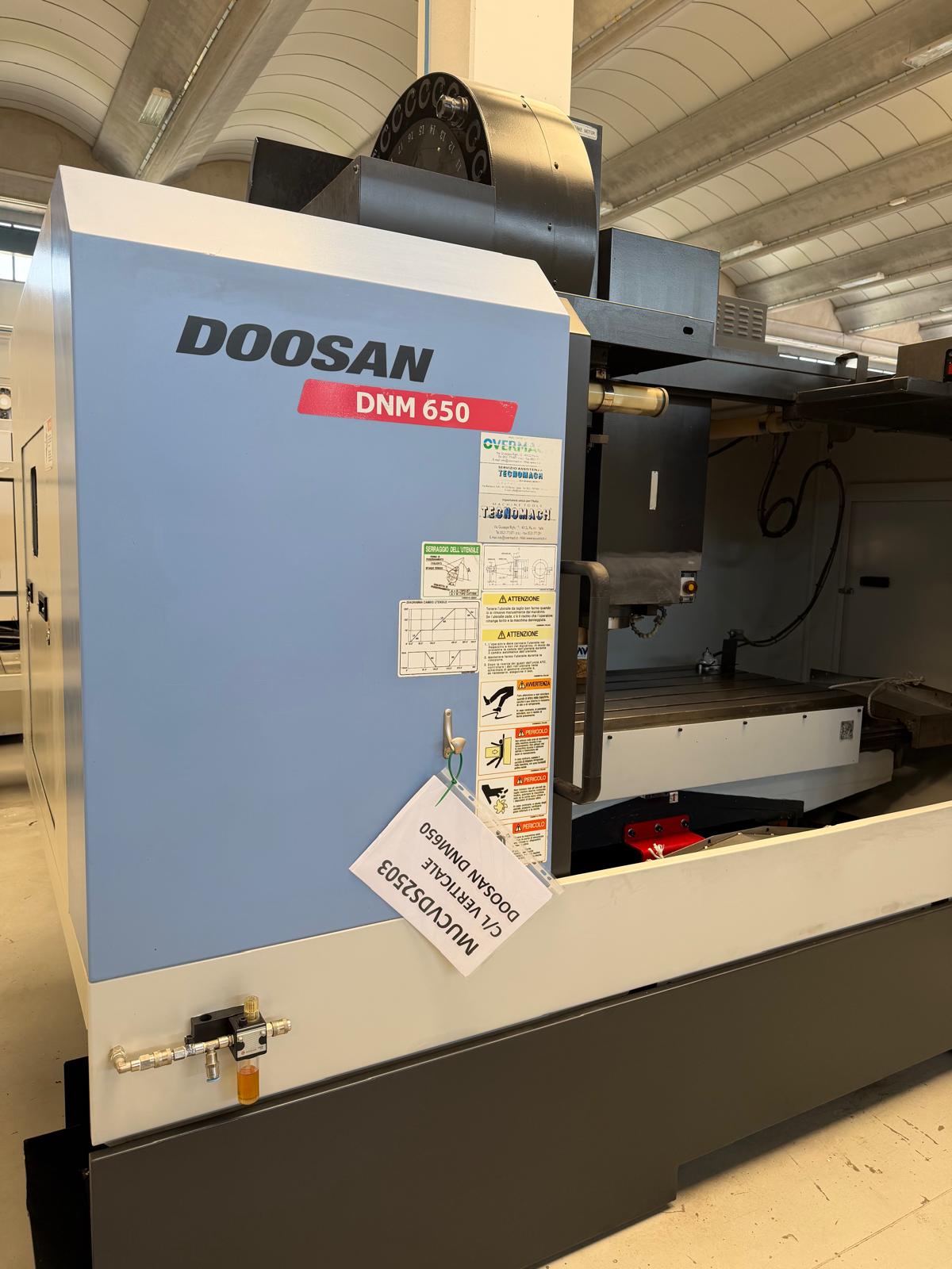 Centro di lavoro verticale DOOSAN DNM 650