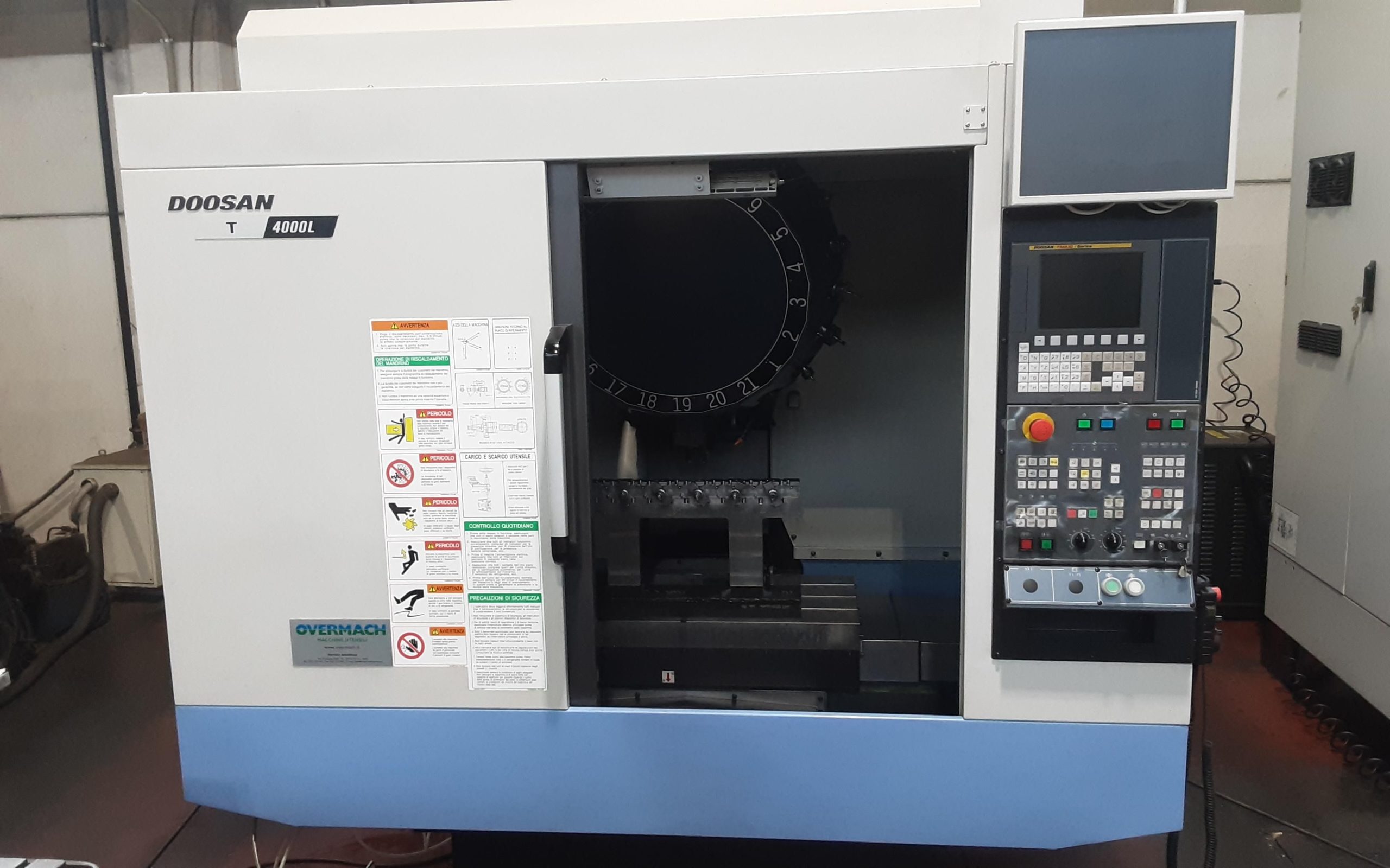 Centro di lavoro verticale DOOSAN T4000L