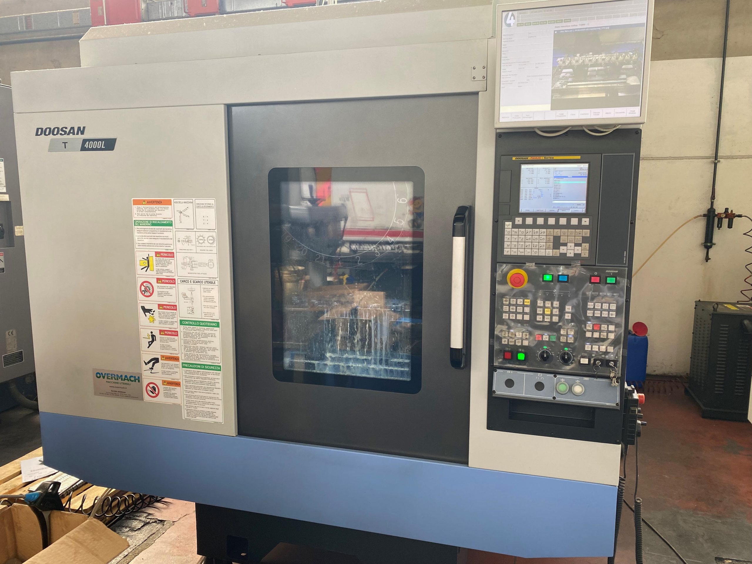 Centro di lavoro verticale DOOSAN T4000L