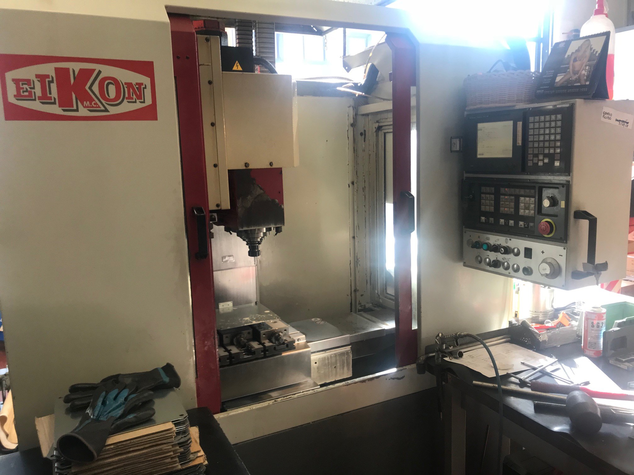 Centro di lavoro verticale EIKON VMC 500