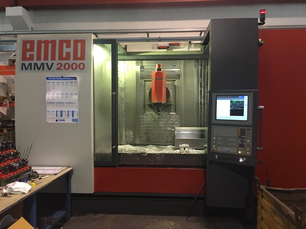 Centro di lavoro verticale EMCO MMV 2000