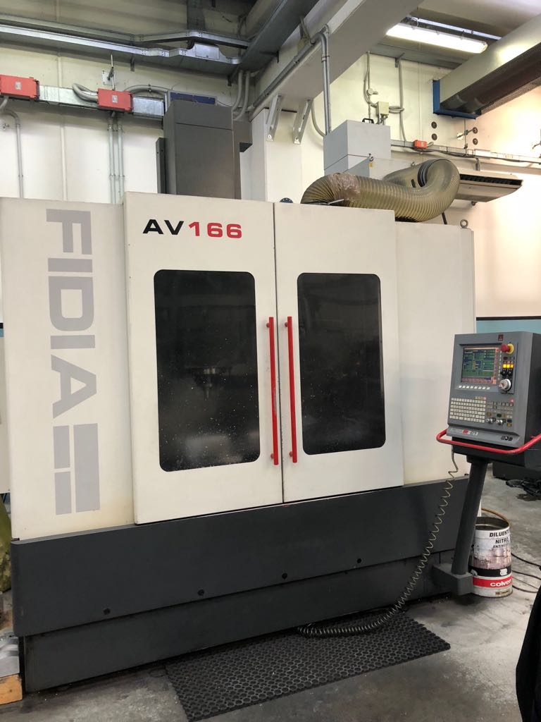 Centro di lavoro verticale FIDIA AV-166