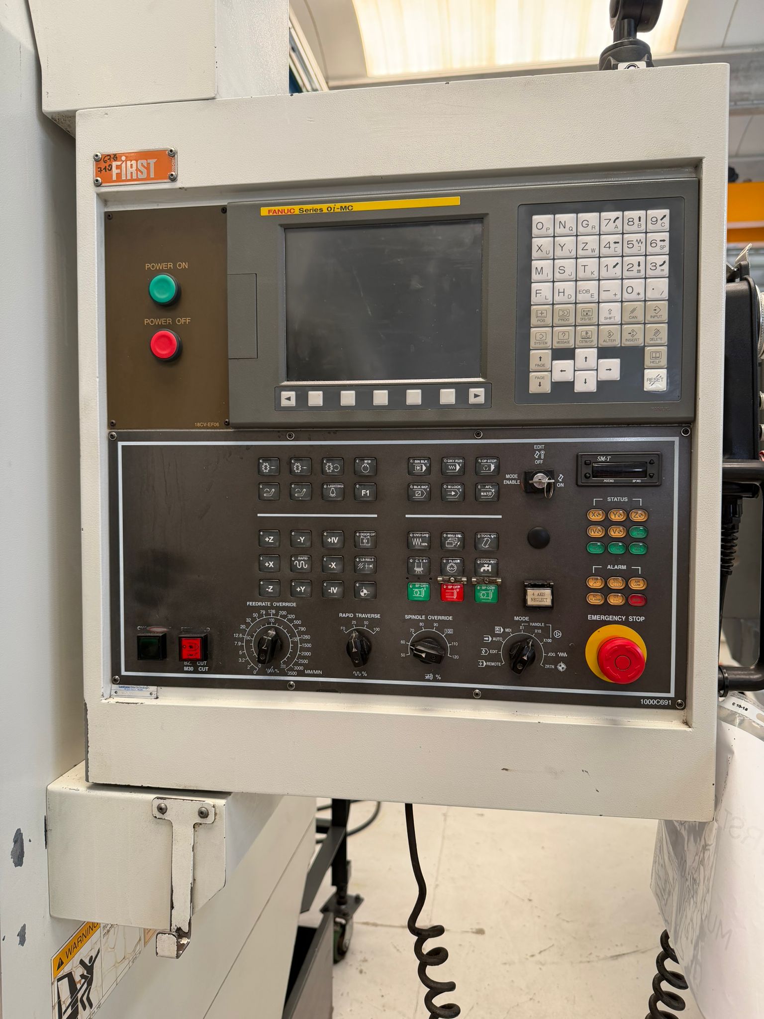 Centro di lavoro verticale FIRST MCV 1500