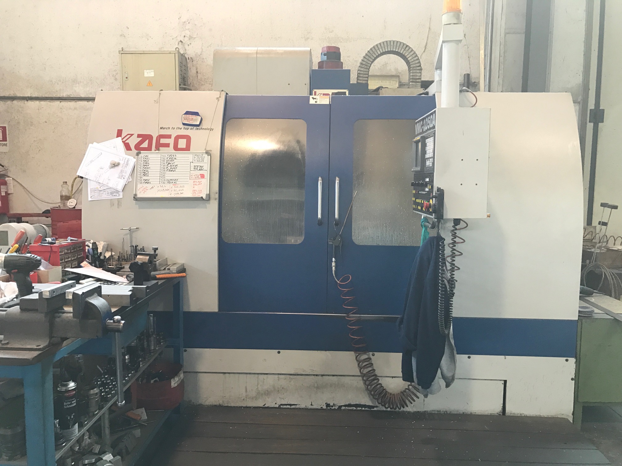 Centro di lavoro verticale KAFO VMC 1050A