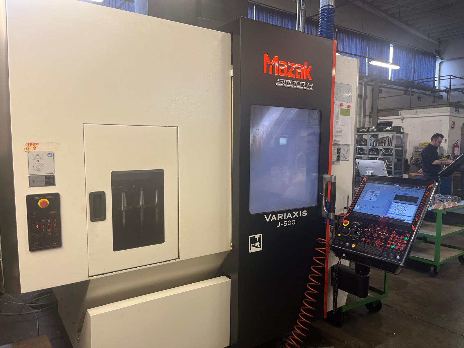 Centro di lavoro verticale MAZAK VARIAXIS J5000 5X
