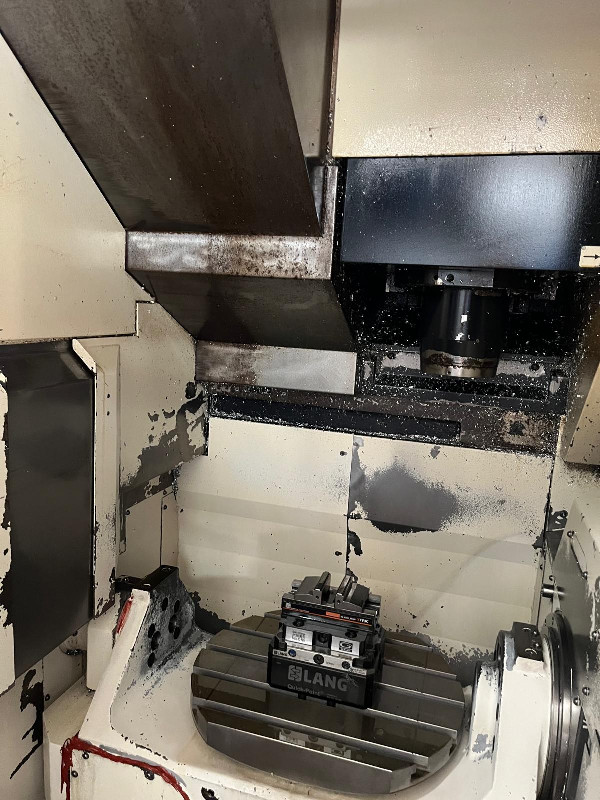 Centro di lavoro verticale MAZAK VARIAXIS J5000 5X