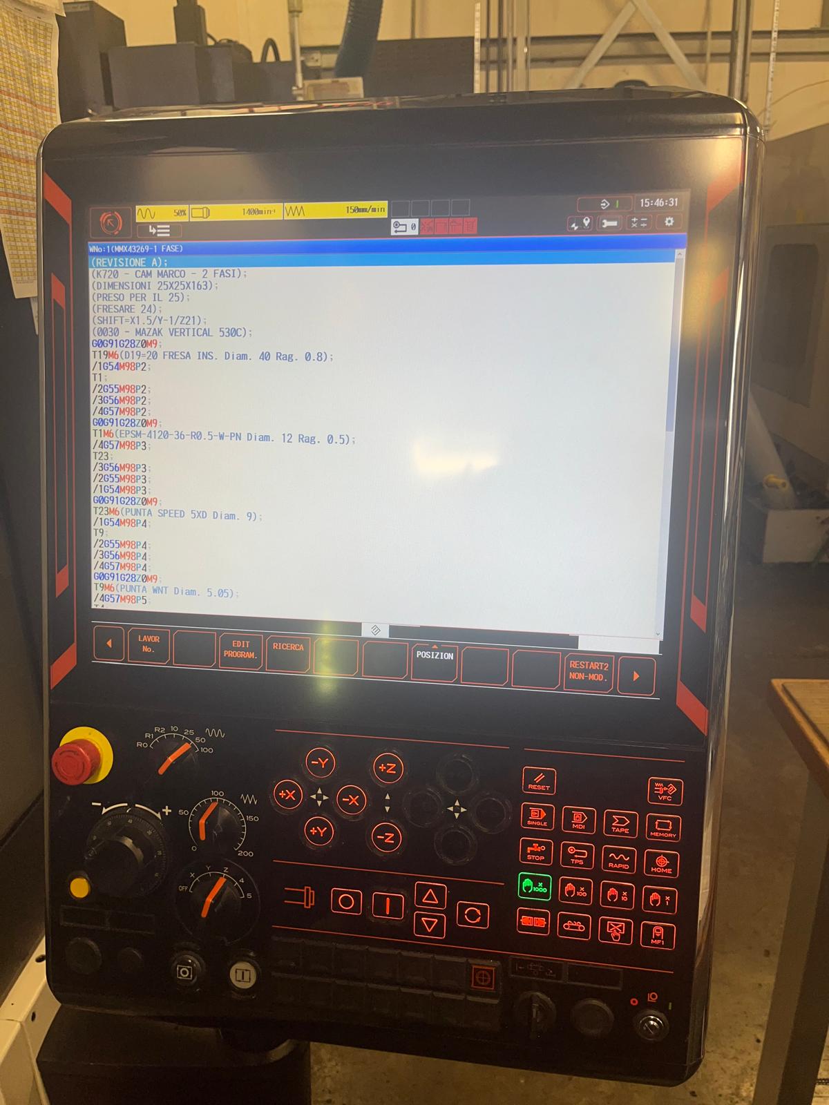 Centro di lavoro verticale MAZAK VCN 530C
