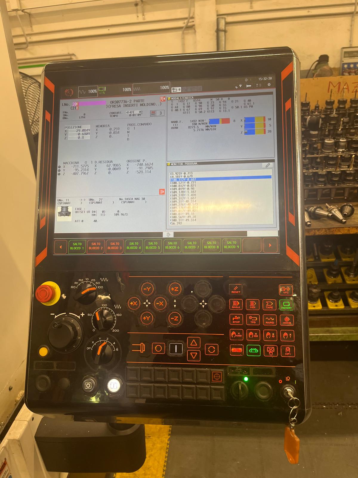 Centro di lavoro verticale MAZAK VNC 530 C