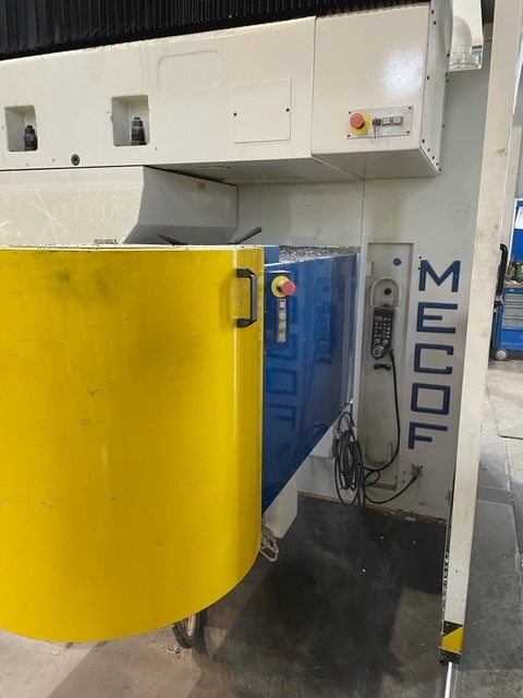Centro di lavoro verticale MECOF DYNAMILL 3000L