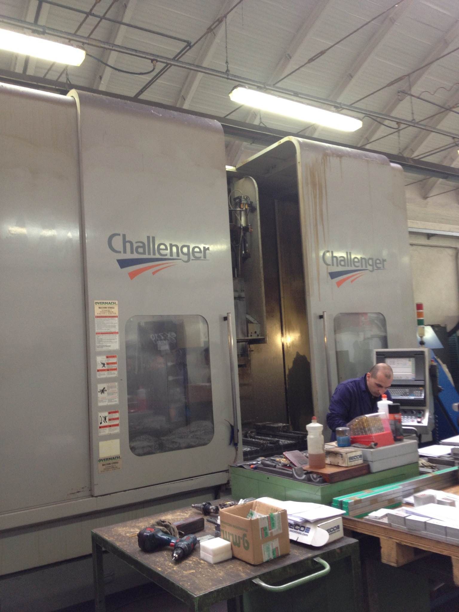 Centro di lavoro verticale MICROCUT CHALLENGER  TC 2100