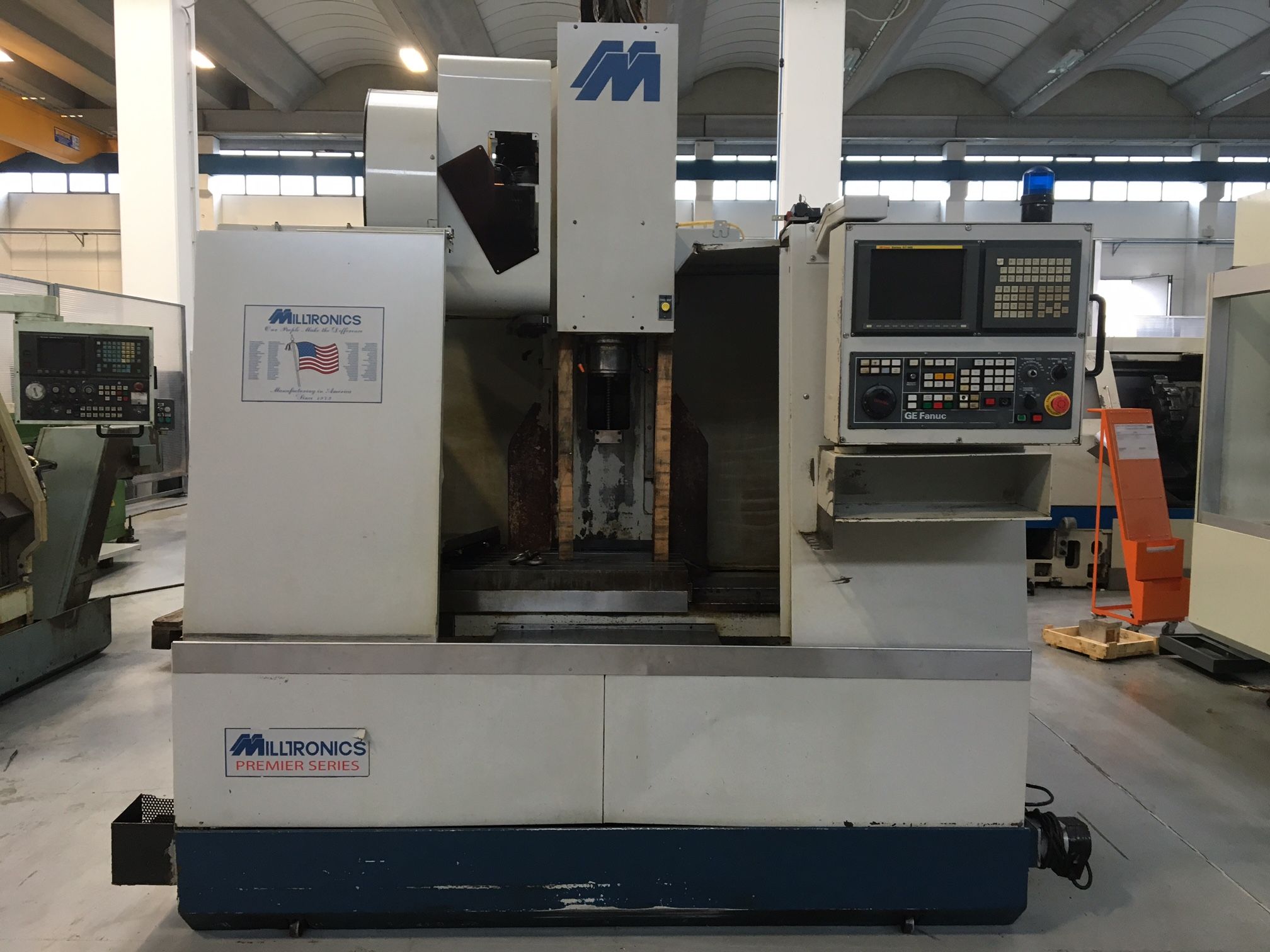 Centro di lavoro verticale MILLTRONICS VM 17