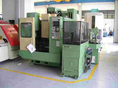 Centro di lavoro verticale MORI SEIKI M300