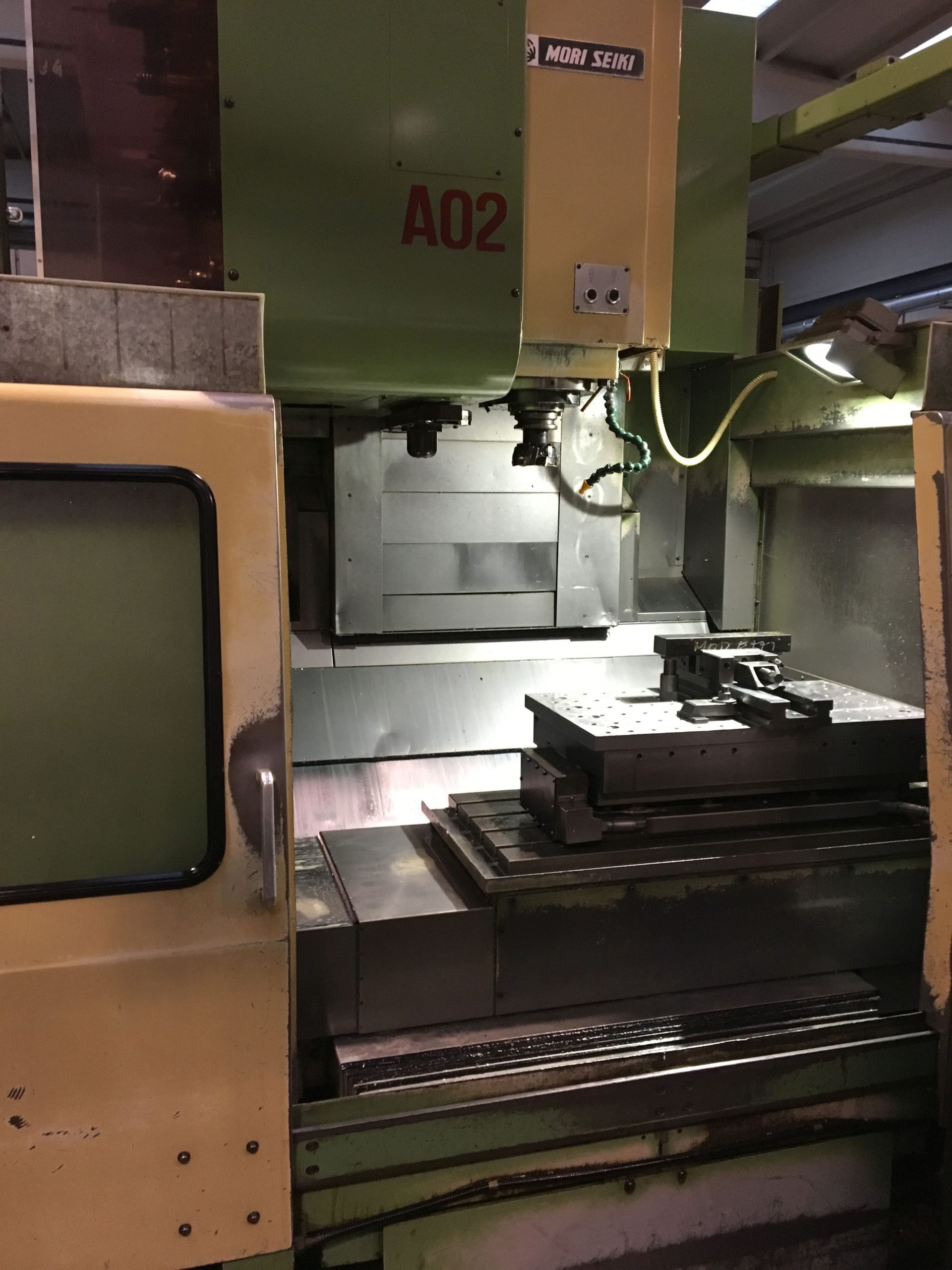 Centro di lavoro verticale MORI SEIKI MV 45 B/50