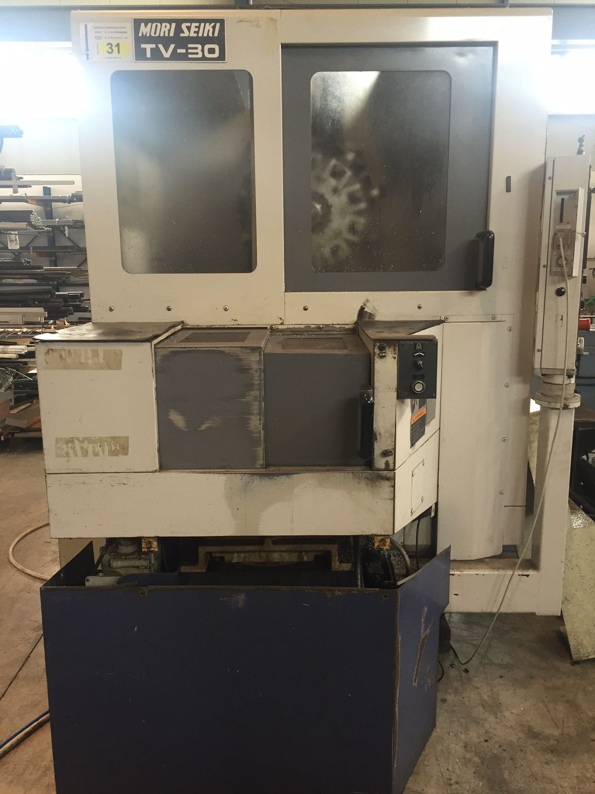 Centro di lavoro verticale MORI SEIKI TV 30