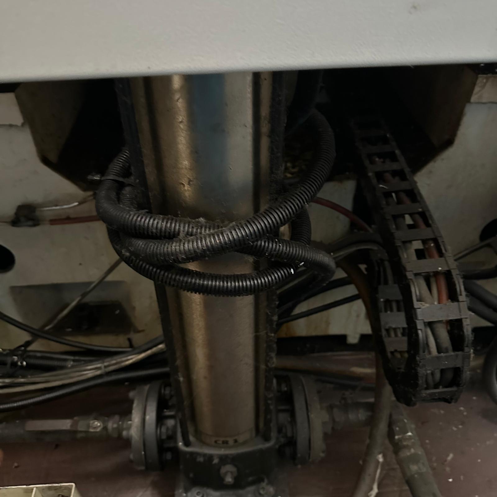 Centro di lavoro verticale NIKKEI VP1500#40