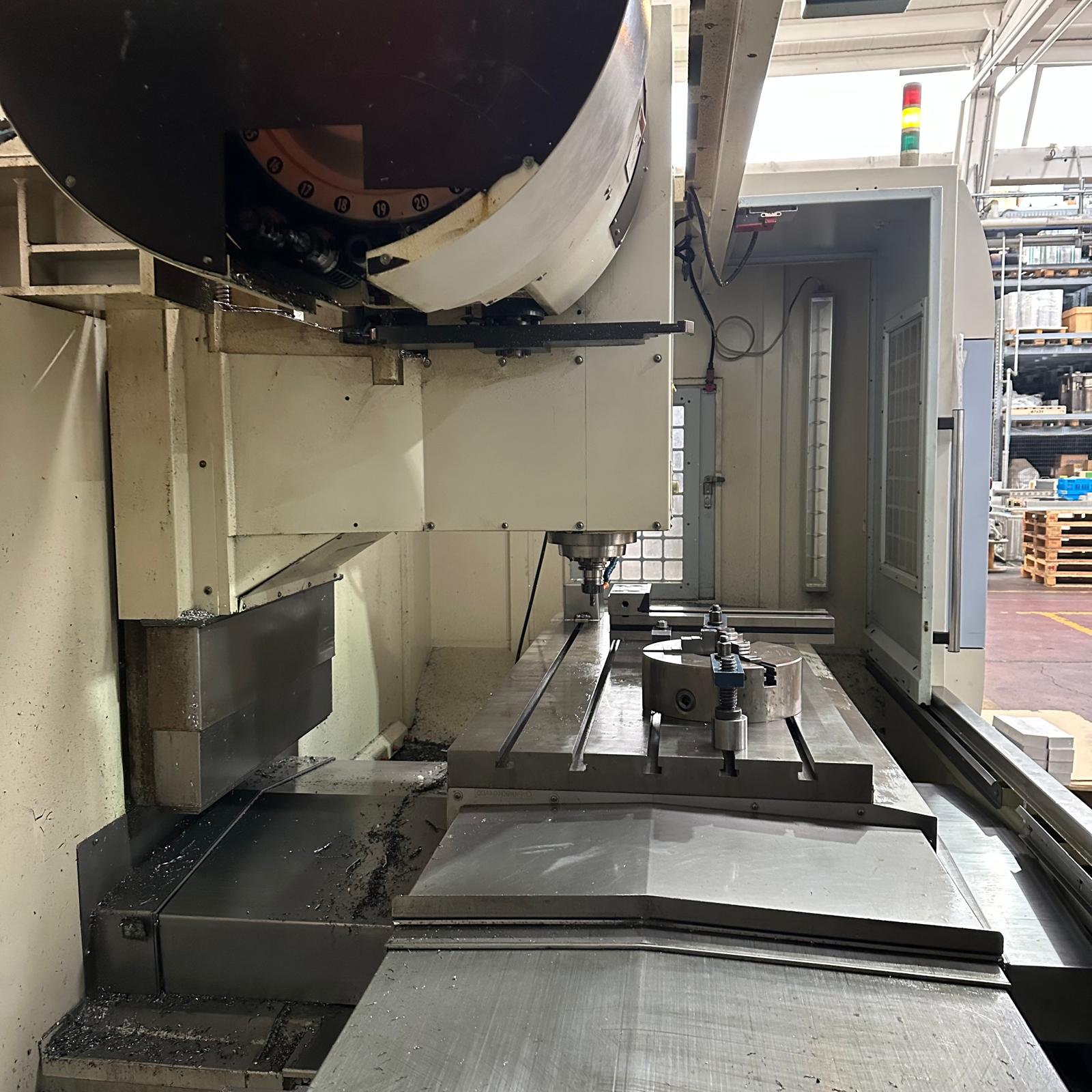 Centro di lavoro verticale NIKKEI VP1500#40