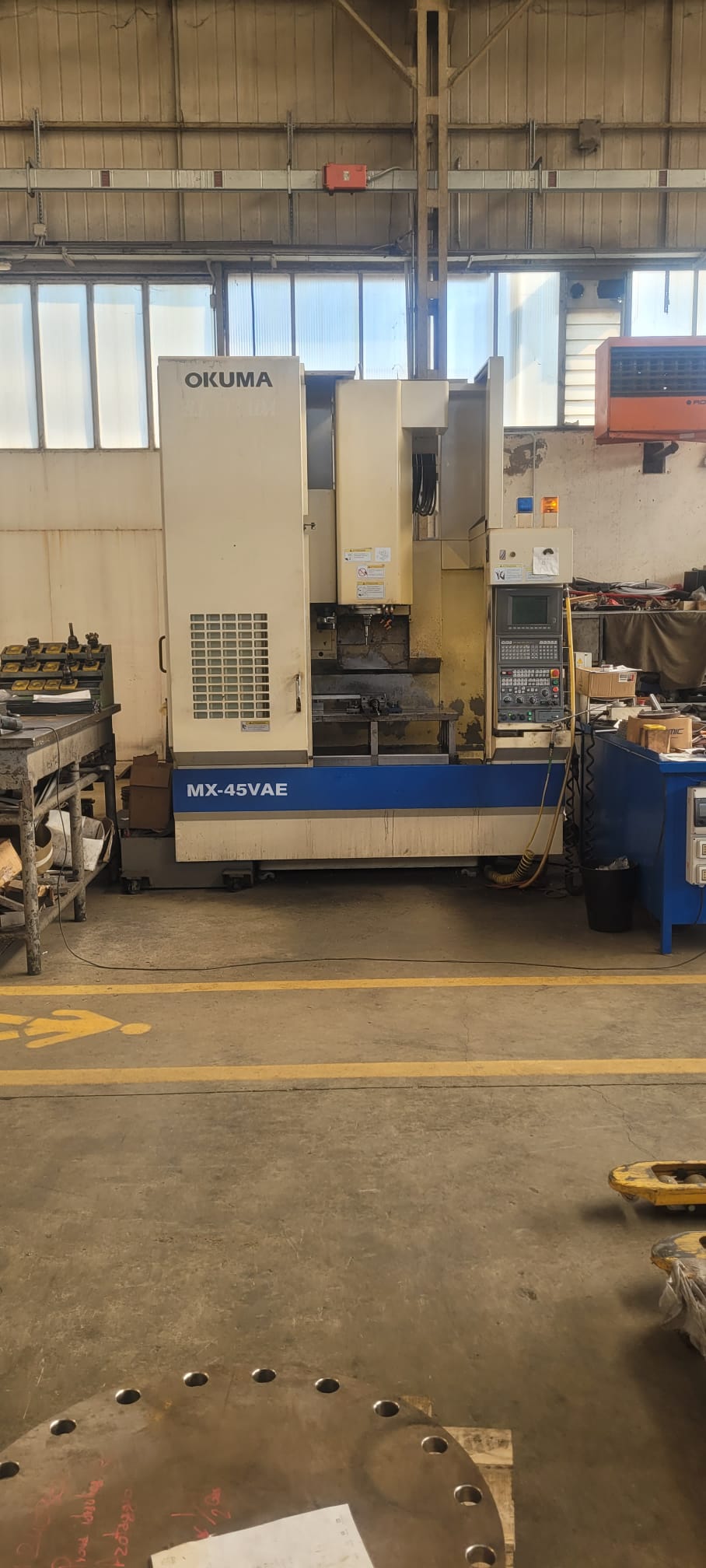 Centro di lavoro verticale OKUMA MX 45 VAE