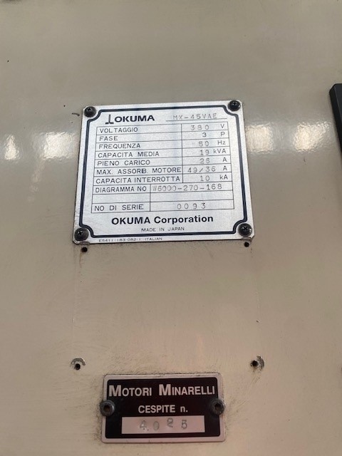 Centro di lavoro verticale OKUMA MX 45 VAE