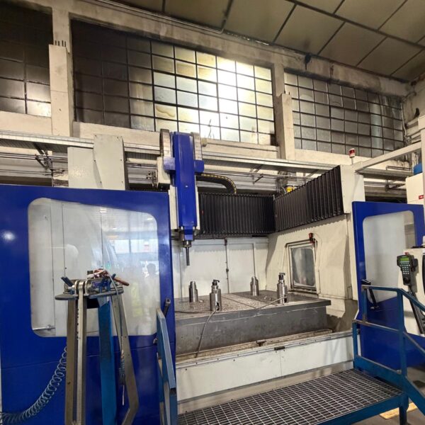Centro di lavoro verticale PFG TWISTER 216