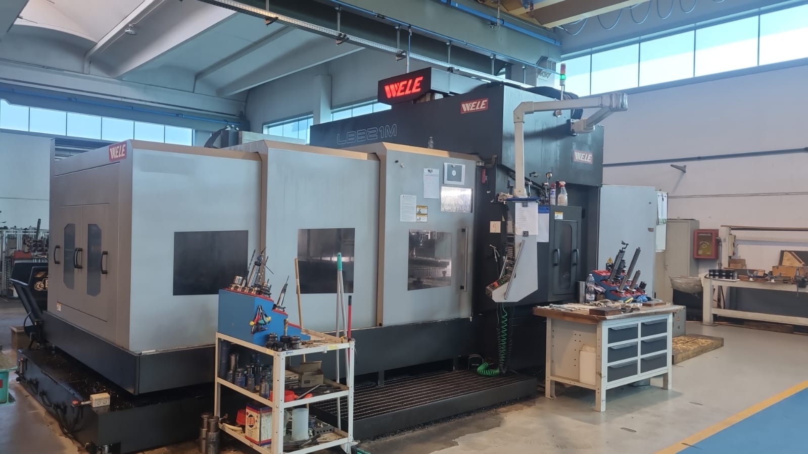 Centro di lavoro verticale WELE LB-321