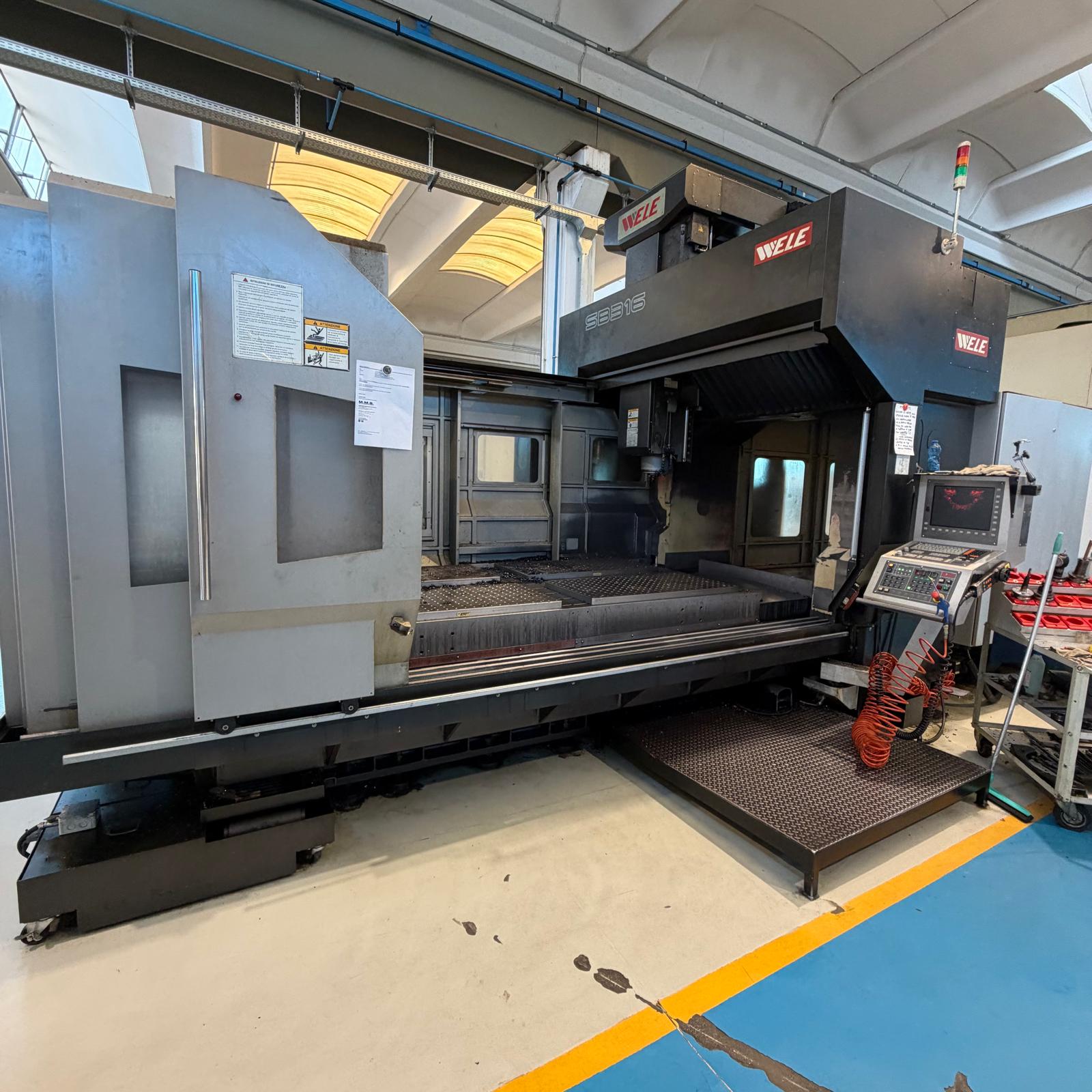 Centro di lavoro verticale WELE SB-316