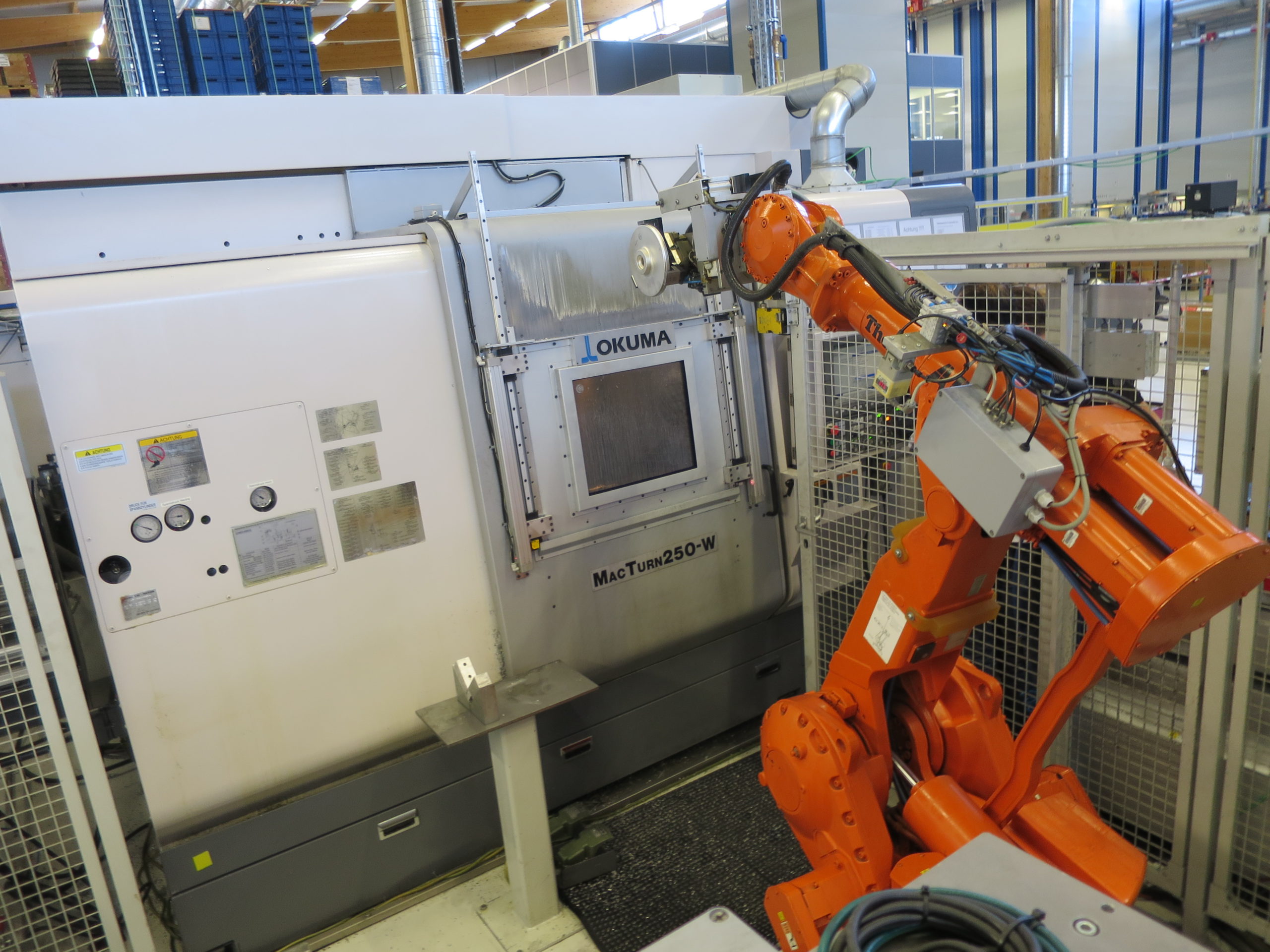 Centro di tornitura e fresatura OKUMA MACTURN 250W