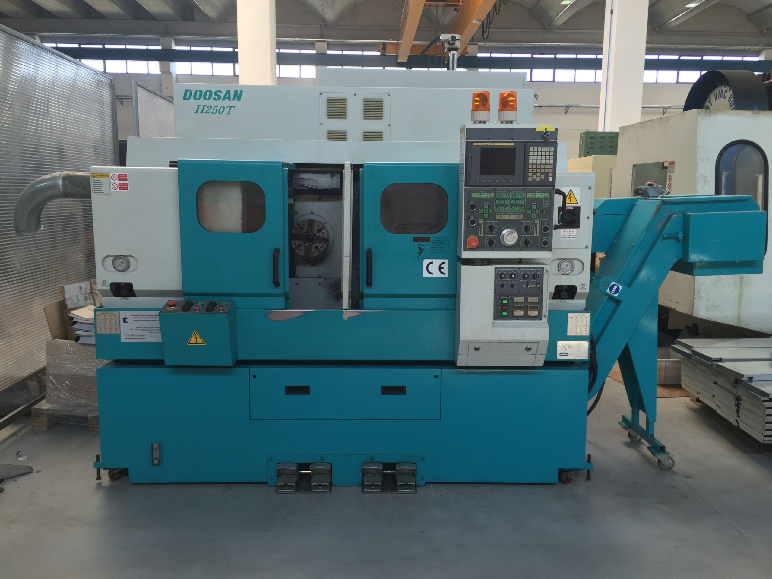 Tornio a controllo numerico DOOSAN H250T