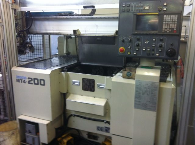 Tornio a controllo numerico KITAKO MT4-200