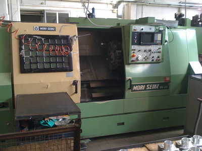 Tornio a controllo numerico MORI SEIKI SL 25B/1000