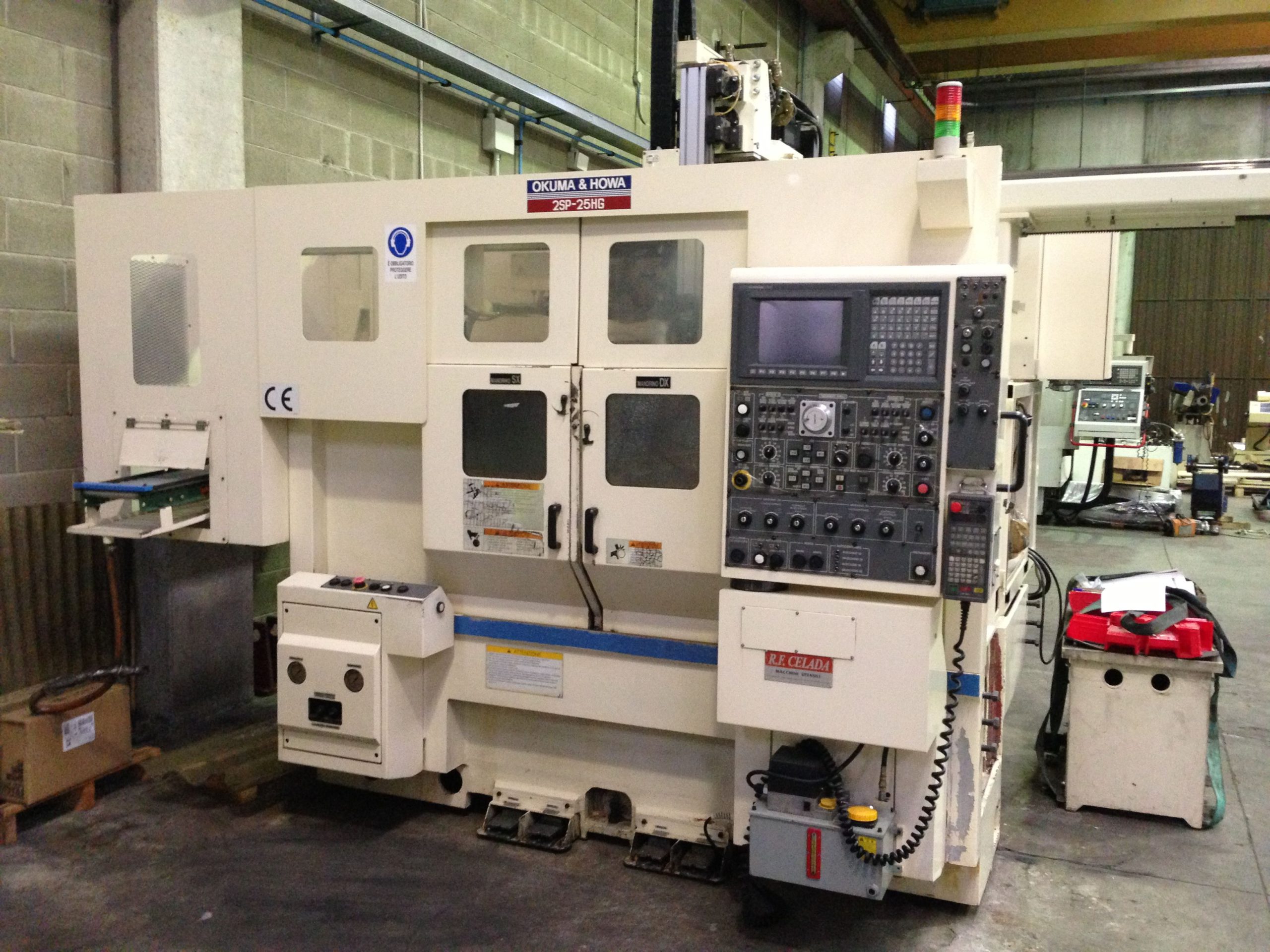 Tornio a controllo numerico OKUMA & HOWA 2 SP-25 HG