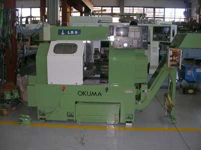 Tornio a controllo numerico OKUMA LB9 C