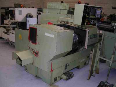 Tornio a controllo numerico OKUMA LC10