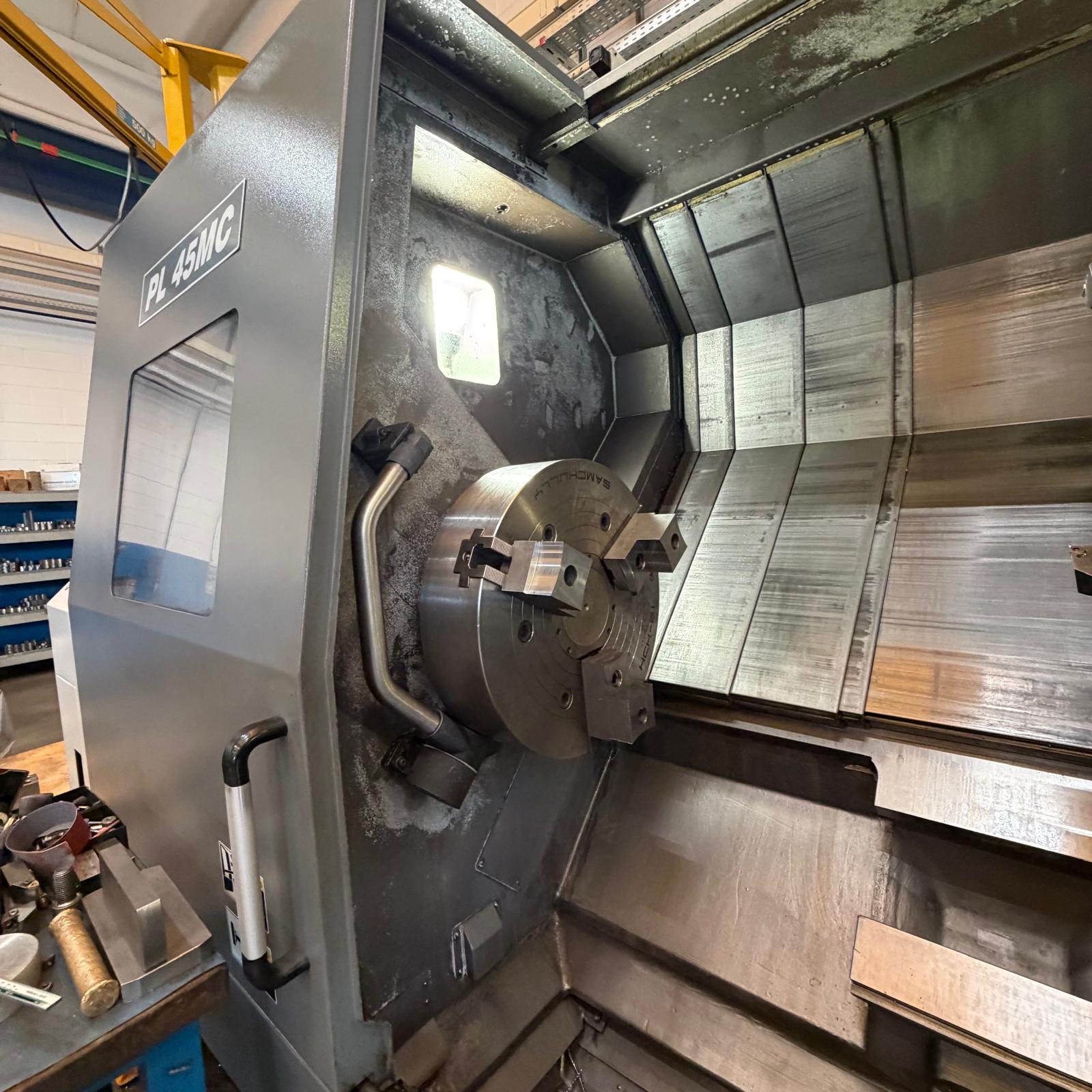 Tornio a controllo numerico SMEC PL45MC/2200