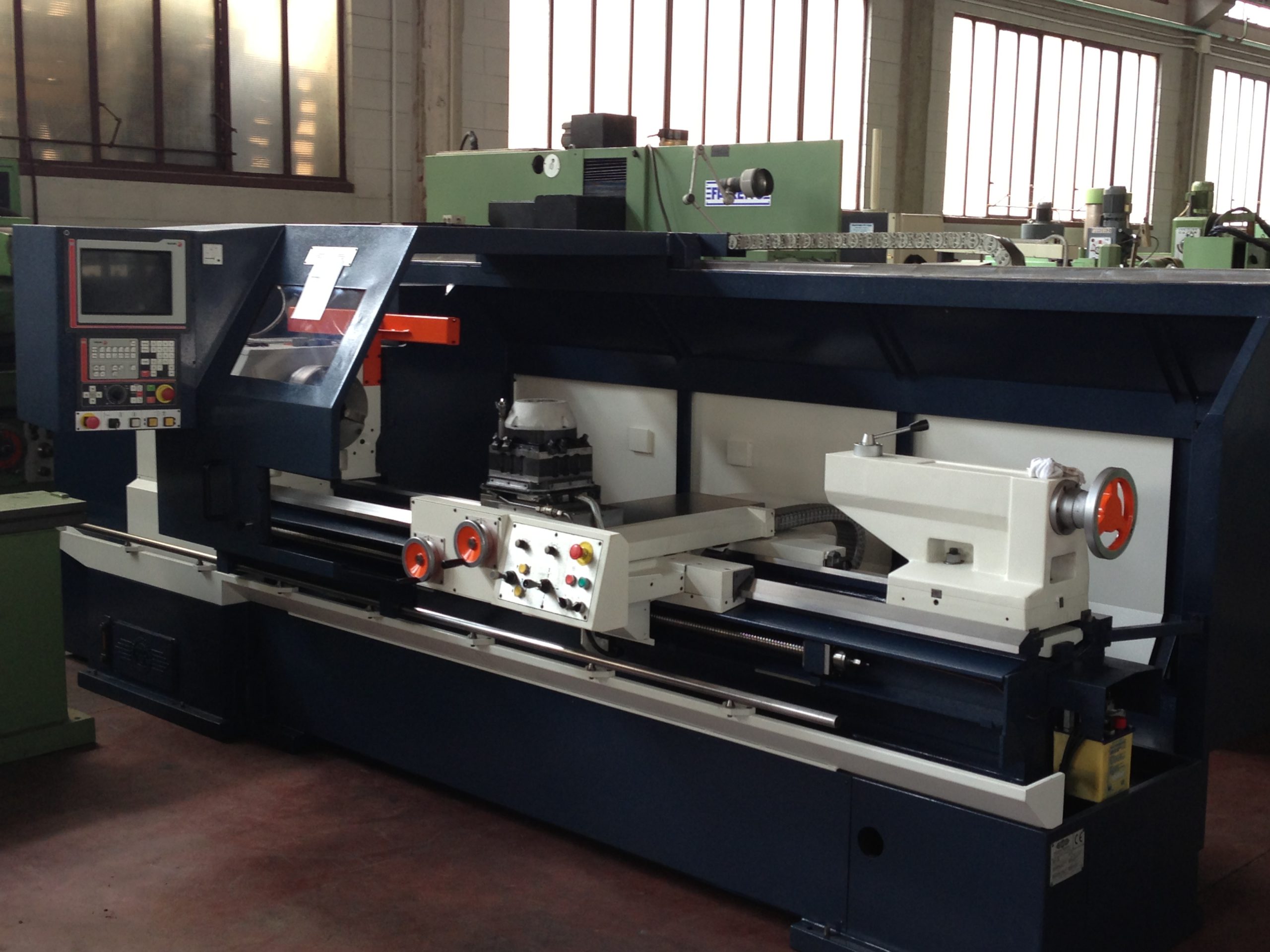 Tornio ad autoapprendimento PBR T30-S SNC 300×2000